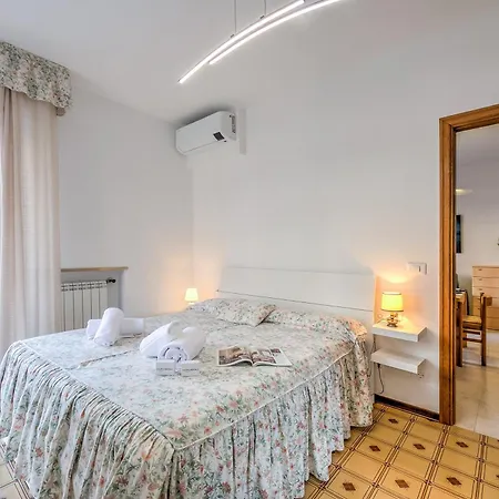 Il Tulipano Giallo 100m From The Sea - Happy San Bartolomeo Al Mare